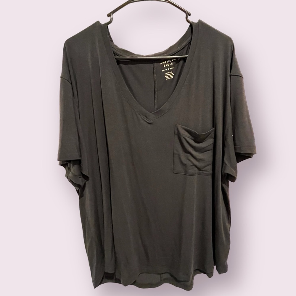 American Eagle - soft and sexy black tee size XL